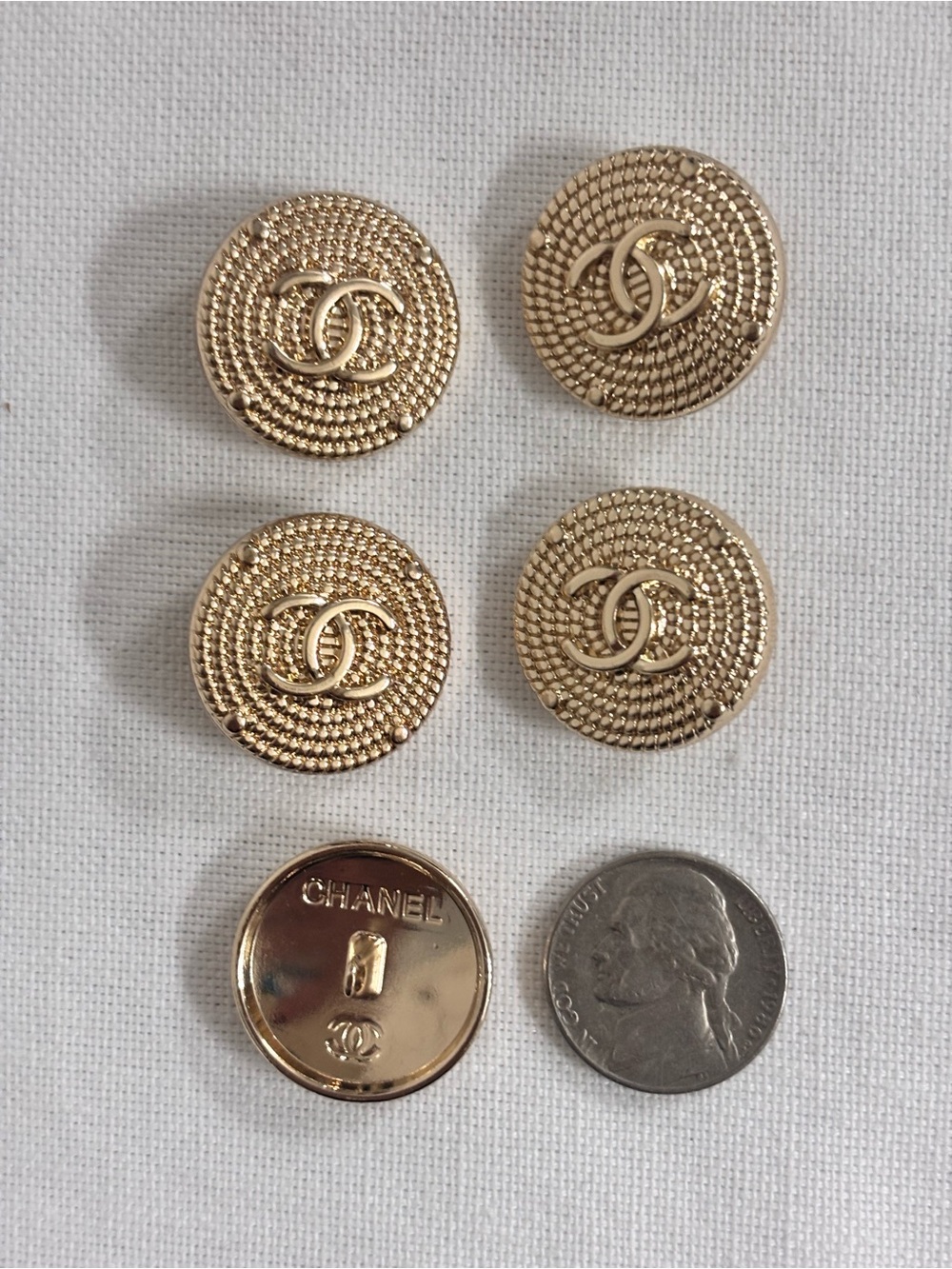 Classic Gold Round Metal Buttons 23mm - Set of 5